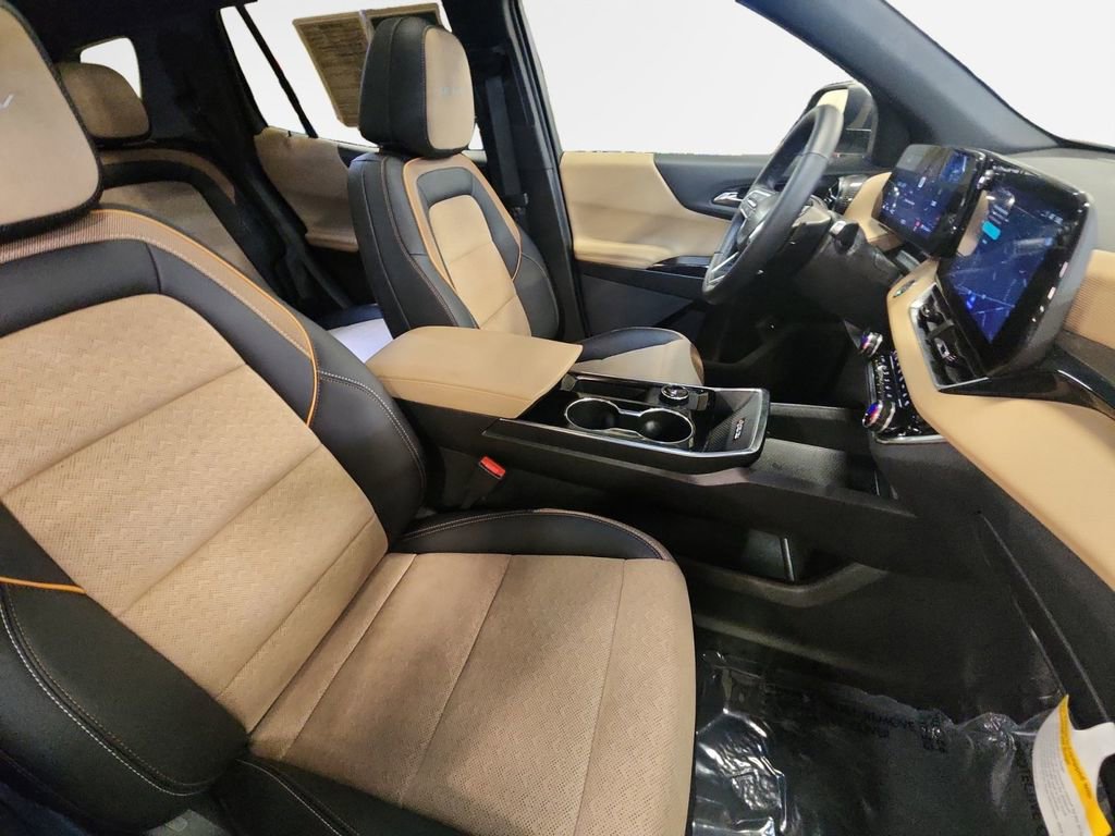 Certified 2026 Chevrolet Equinox ACTIV w/ Convenience Package III image 25