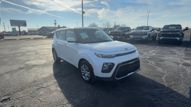 Used 2020 Kia Soul LX image 2