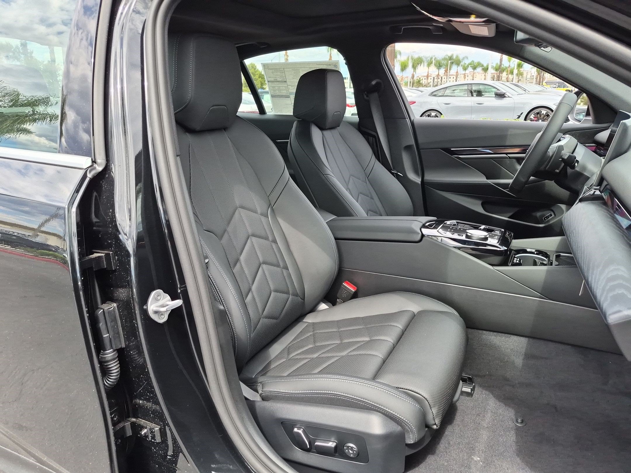 New 2027 BMW 530i w/ Convenience Package RWD image 33