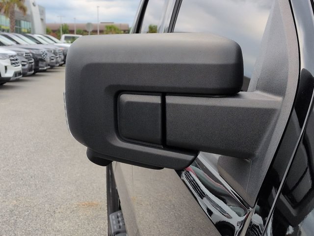 Used 2024 Ford F150 Lightning XLT AWD/4WD image 12