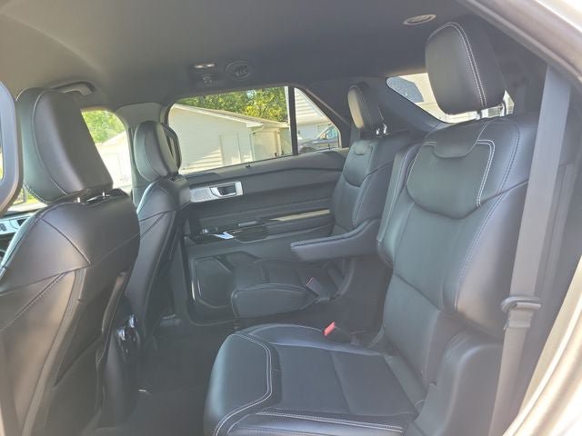 Used 2023 Ford Explorer ST w/ Equipment Group 401A AWD/4WD image 30