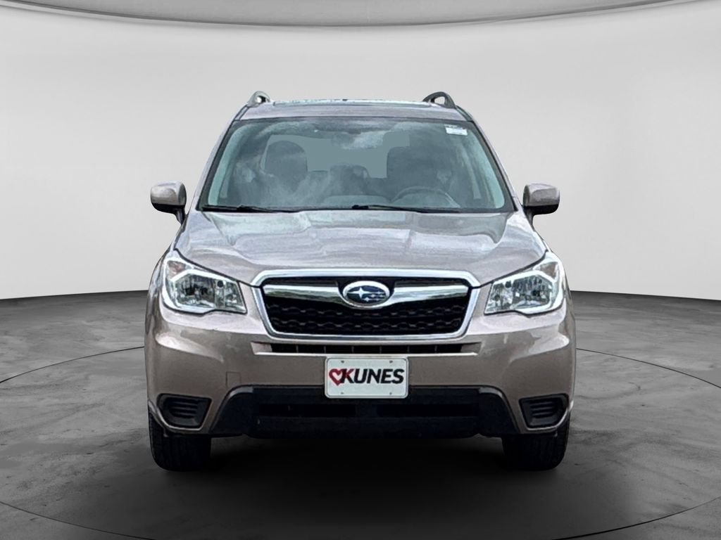 Used 2016 Subaru Forester 2.5i Premium w/ Popular Package #2 AWD/4WD image 2