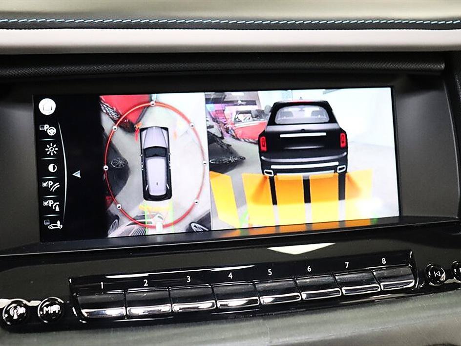 Used 2022 Rolls-Royce Cullinan w/ Cullinan Package AWD/4WD image 56