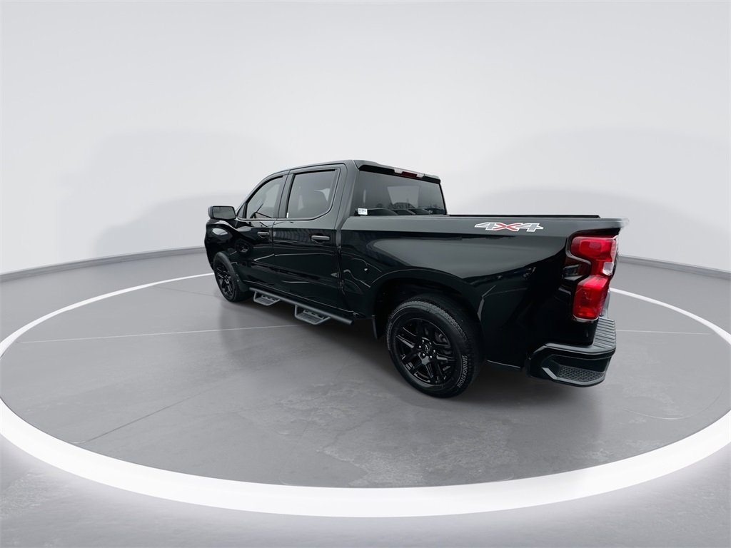 Used 2025 Chevrolet Silverado 1500 Custom image 6