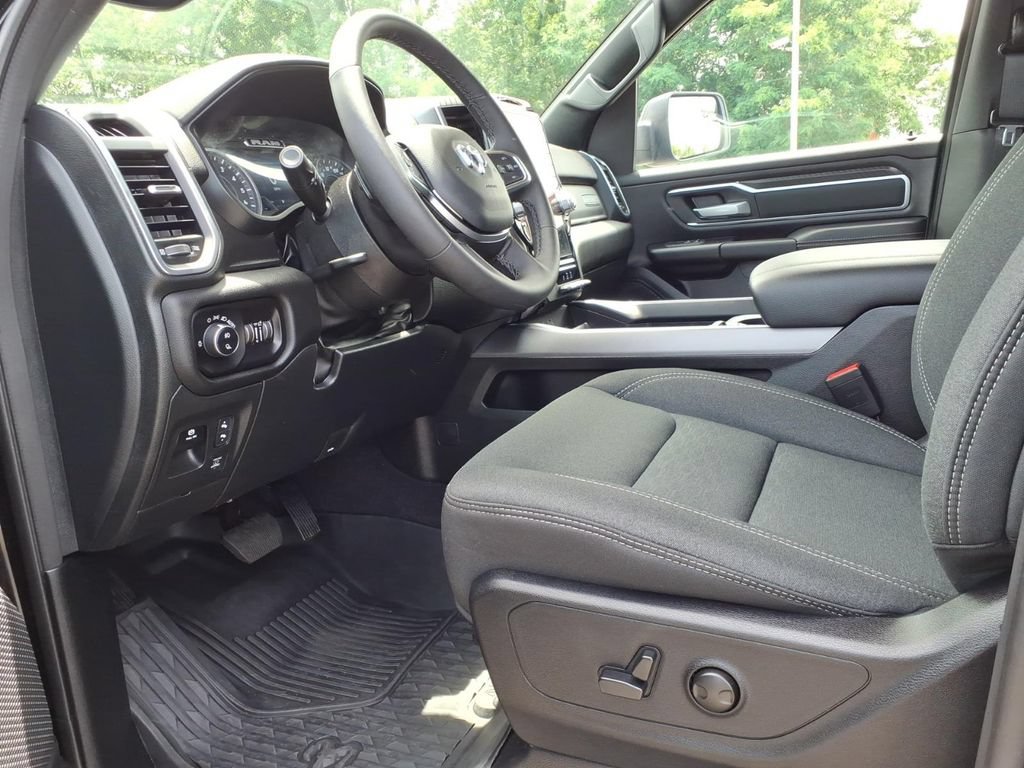 Used 2025 RAM 1500 Big Horn AWD/4WD image 12