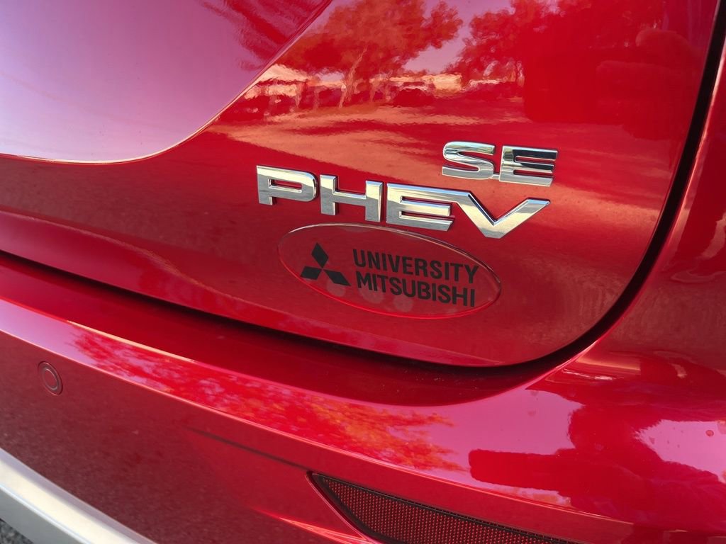 New 2025 Mitsubishi Outlander SE image 24