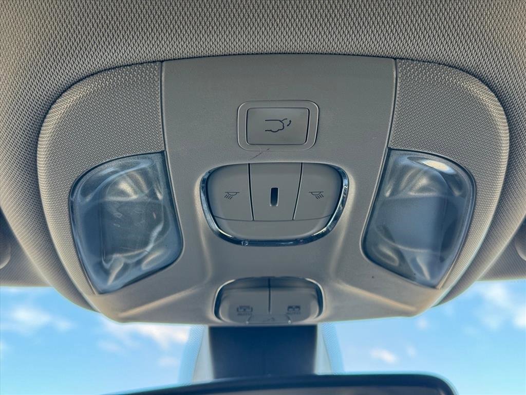 Used 2018 Jeep Compass Latitude image 20