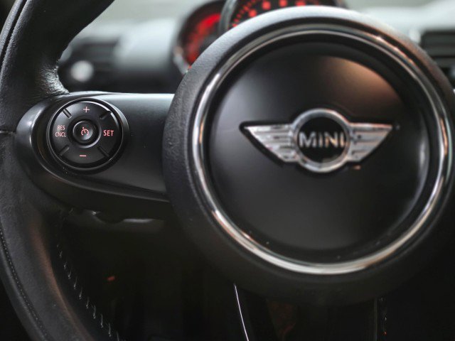 Used 2016 MINI Cooper Clubman FWD image 19
