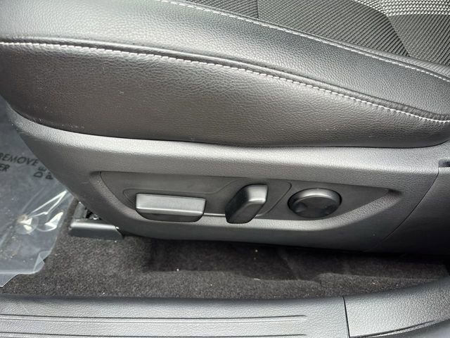 Certified 2025 MAZDA CX-50 AWD 2.5 S w/ Preferred Package image 12