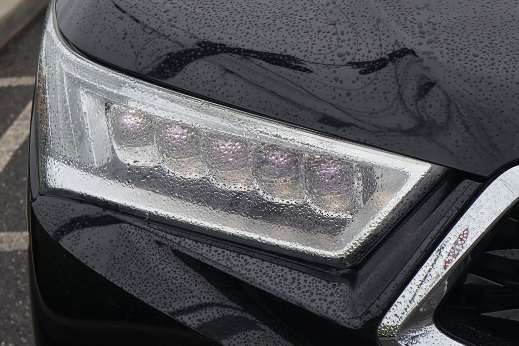 Used 2020 Acura MDX SH-AWD image 12