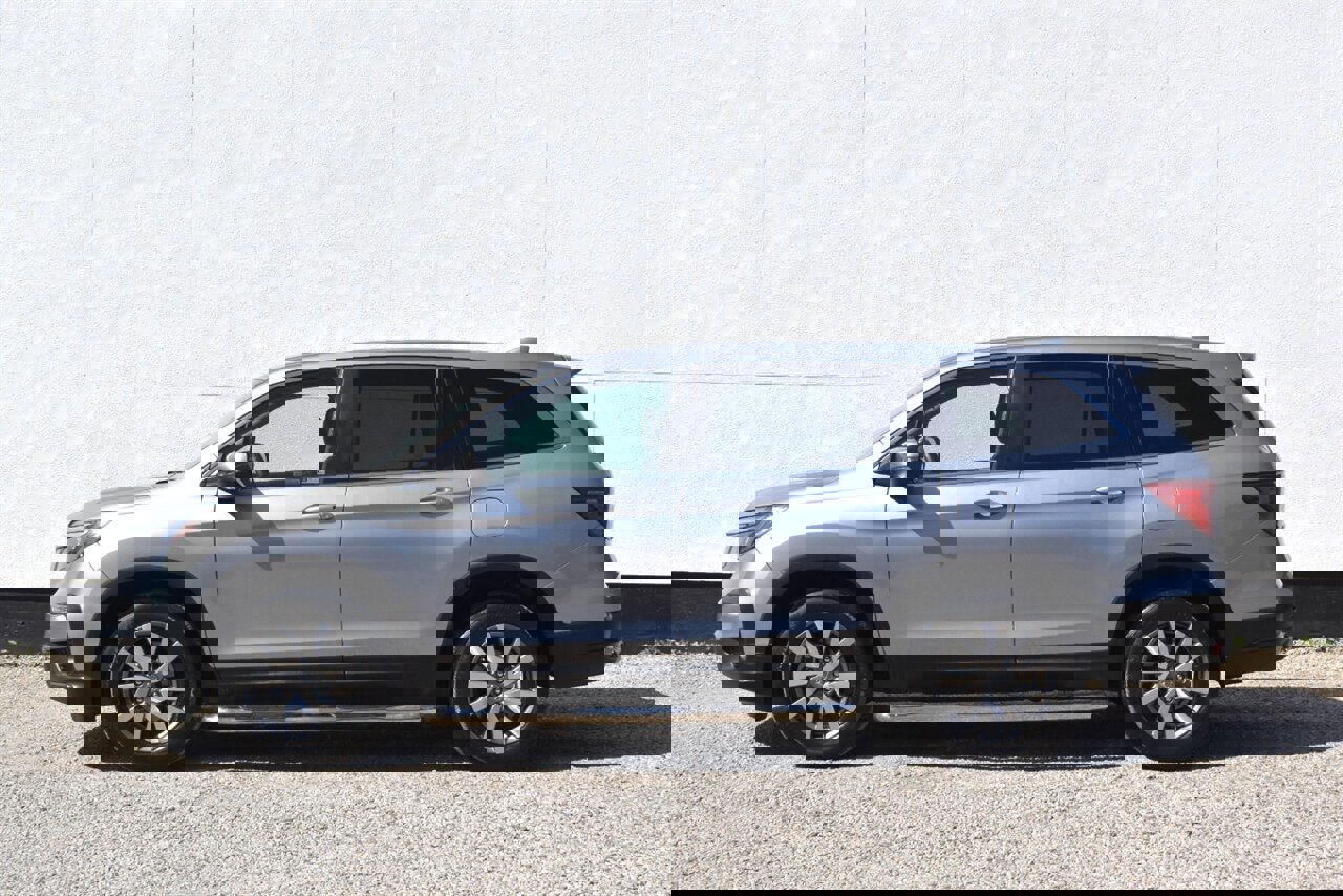 Used 2020 Honda Pilot EX image 9