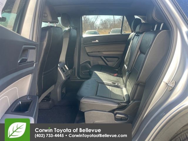 Used 2022 Volkswagen Atlas Cross Sport SE image 23