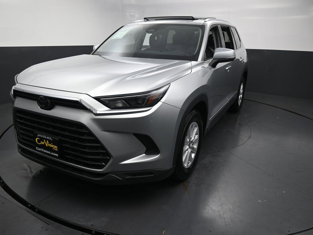 Used 2024 Toyota Grand Highlander XLE image 11