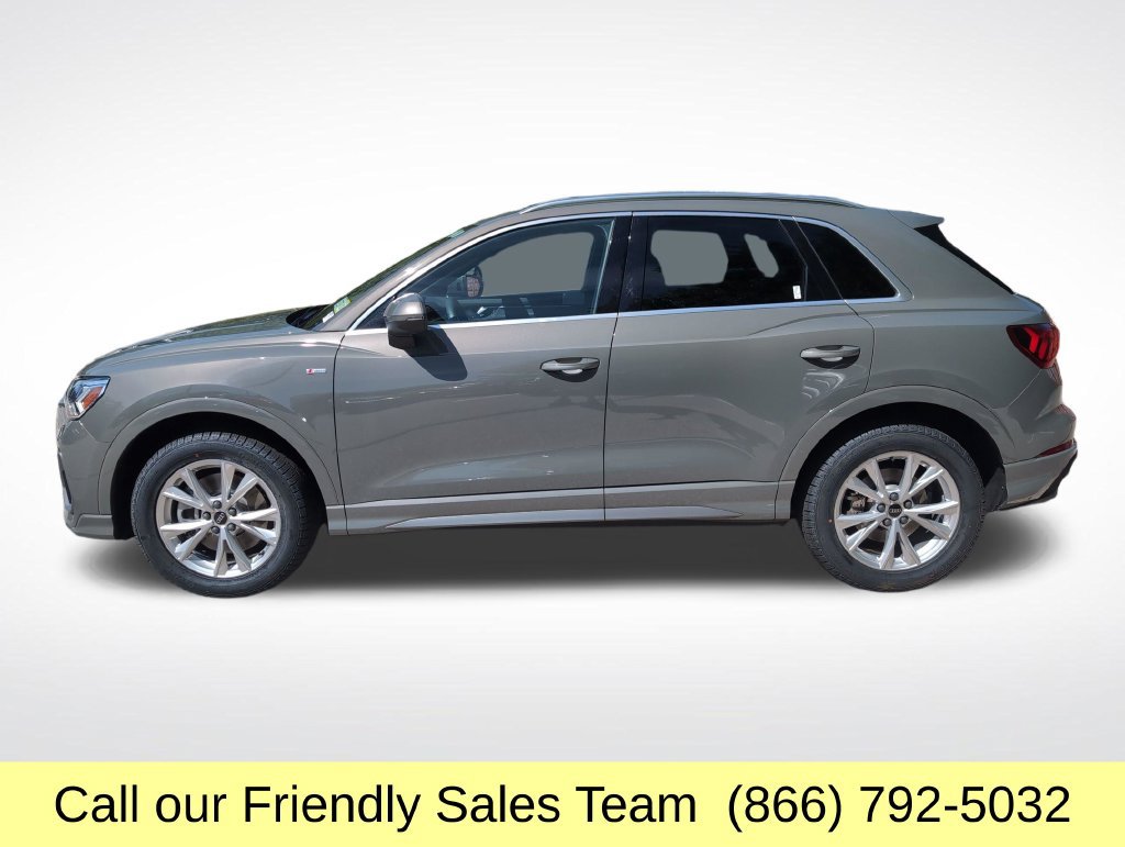 Used 2025 Audi Q3 2.0T Premium AWD/4WD image 2
