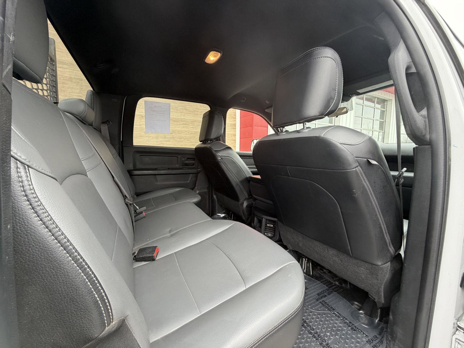 Used 2022 RAM 3500 Tradesman w/ Chrome Appearance Group image 27