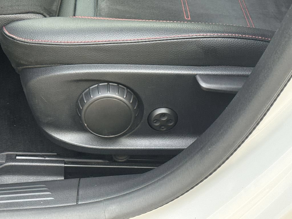 Used 2022 Mercedes-Benz CLA 250 4MATIC image 14