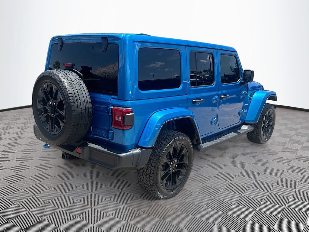 Used 2022 Jeep Wrangler Unlimited Sahara w/ Safety Group AWD/4WD image 6