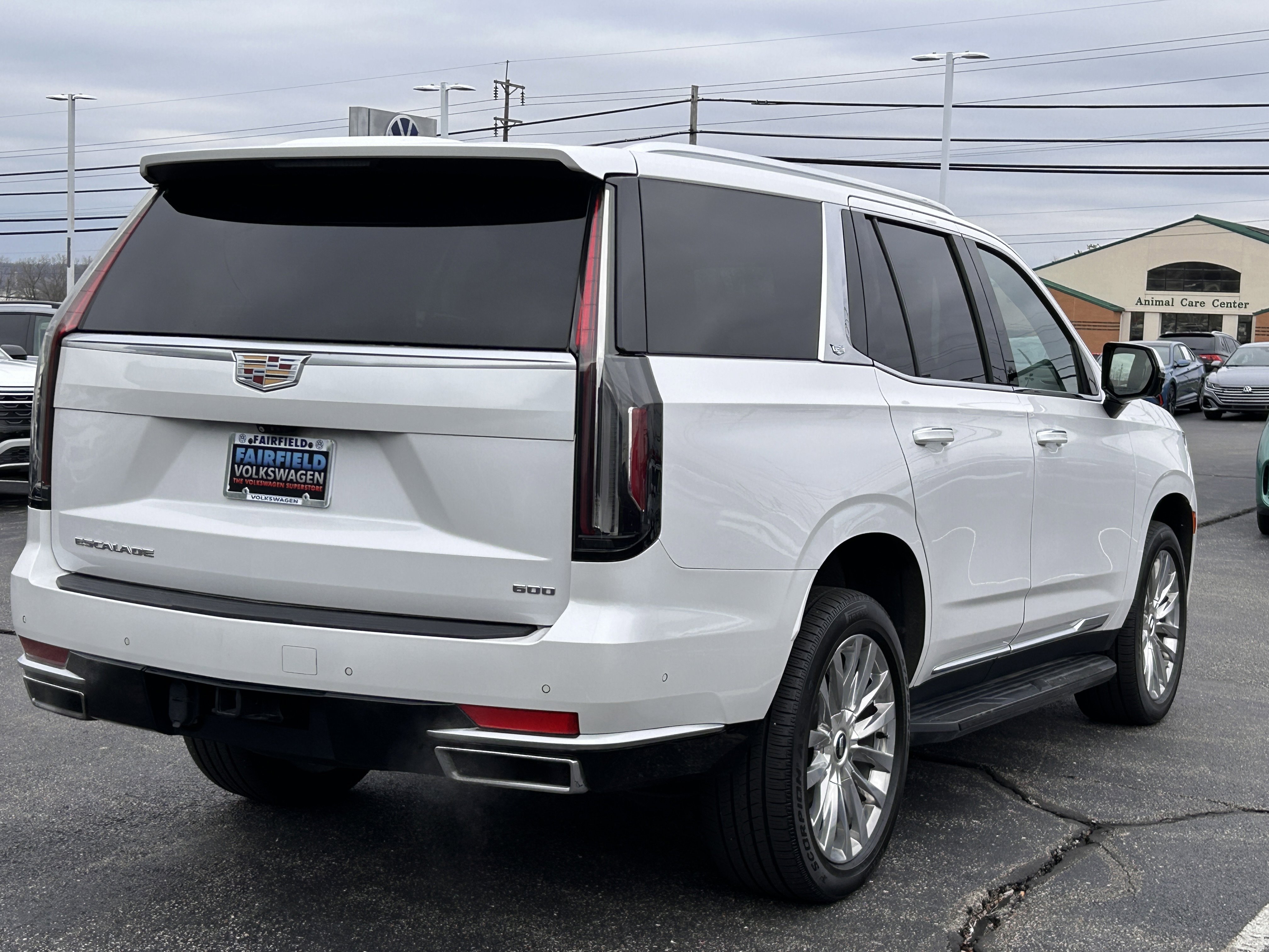 Used 2021 Cadillac Escalade Premium Luxury image 7