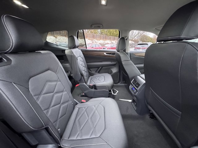 New 2026 Volkswagen Atlas SE image 7