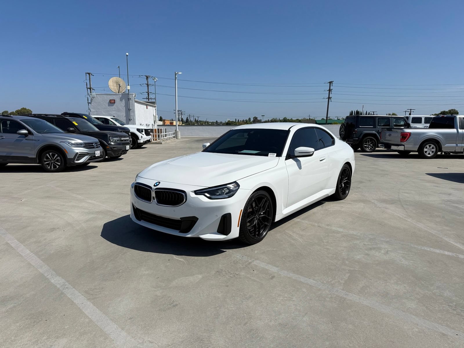 Used 2023 BMW 230i Coupe RWD image 1