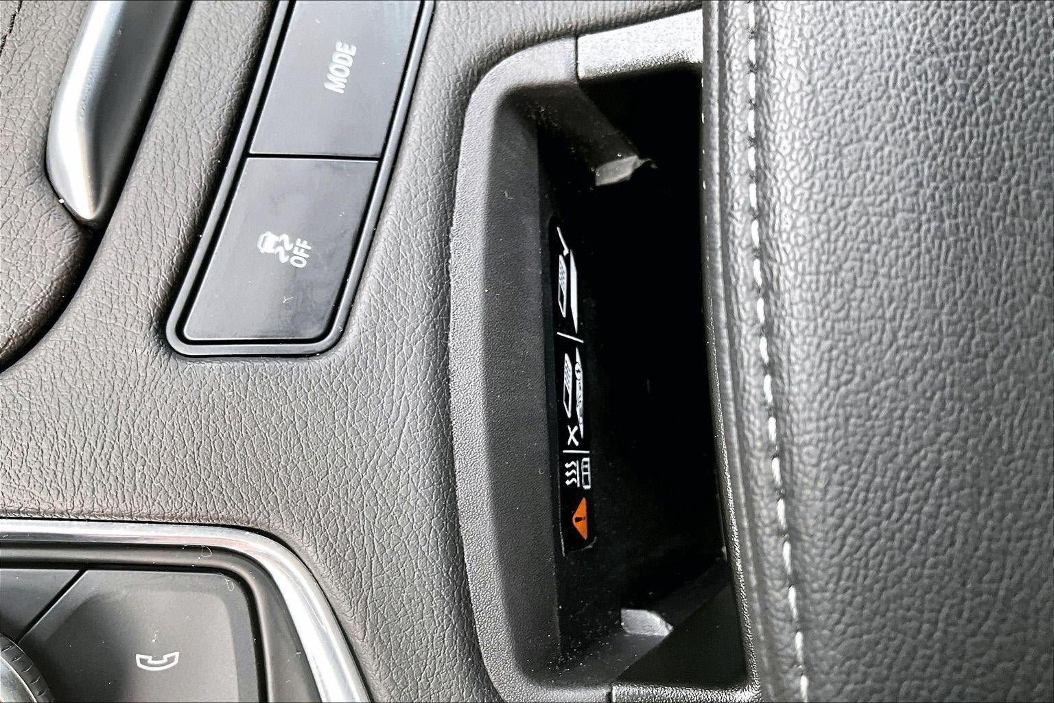 Used 2026 Cadillac XT5 Sportv w/ LPO, Floor Liner Package AWD/4WD image 34