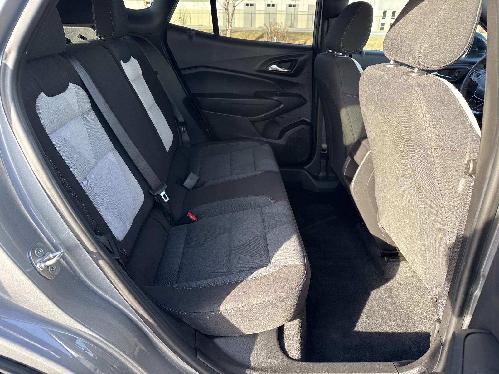 Used 2024 Chevrolet Trax RS w/ Driver Confidence Package FWD image 18