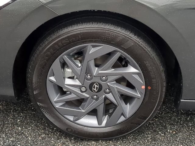 New 2026 Hyundai Elantra Sport FWD image 11