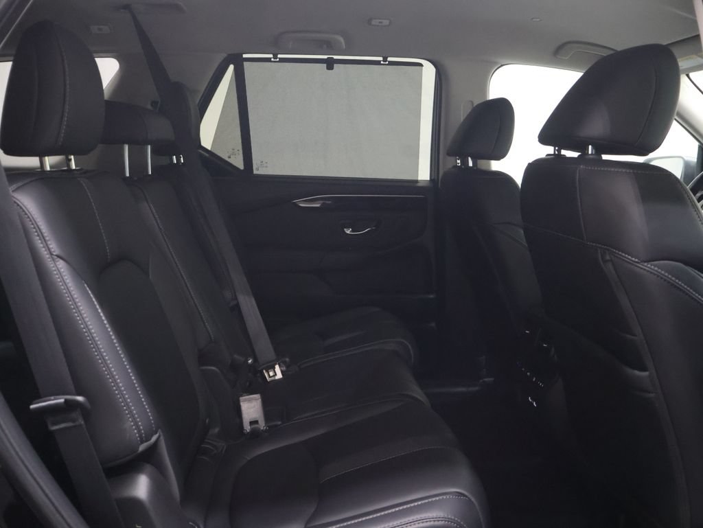Used 2023 Honda Pilot EX-L image 12