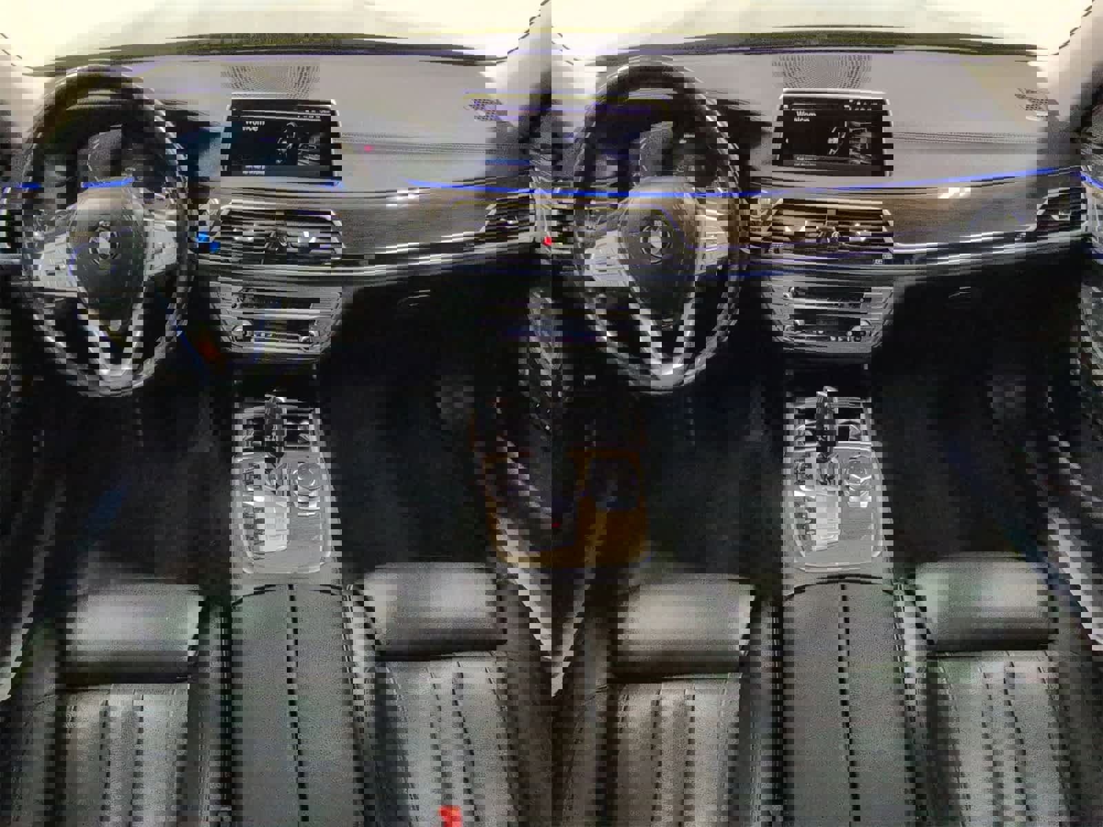 Used 2020 BMW 745e xDrive image 16