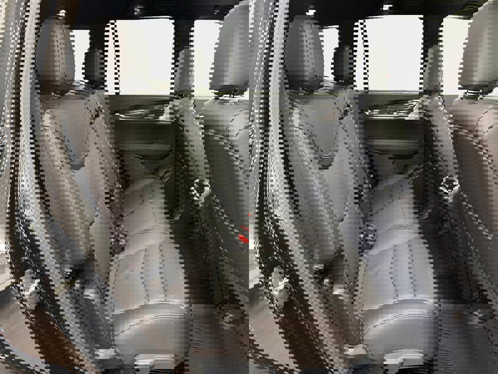 Used 2024 Cadillac XT6 Sport w/ Technology Package image 12