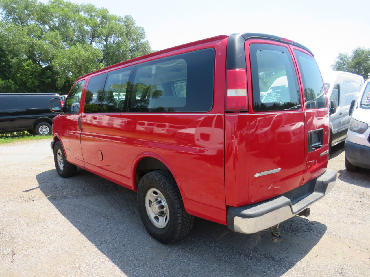 Used 2003 Chevrolet Express 2500 Passenger w/ LS Preferred Equipment Group image 18