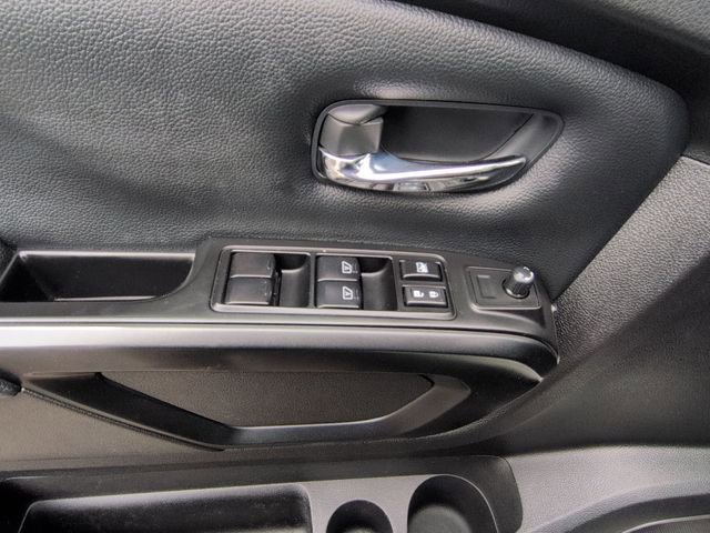 Used 2024 Nissan Titan PRO-4X w/ Pro-4x Convenience Package image 26