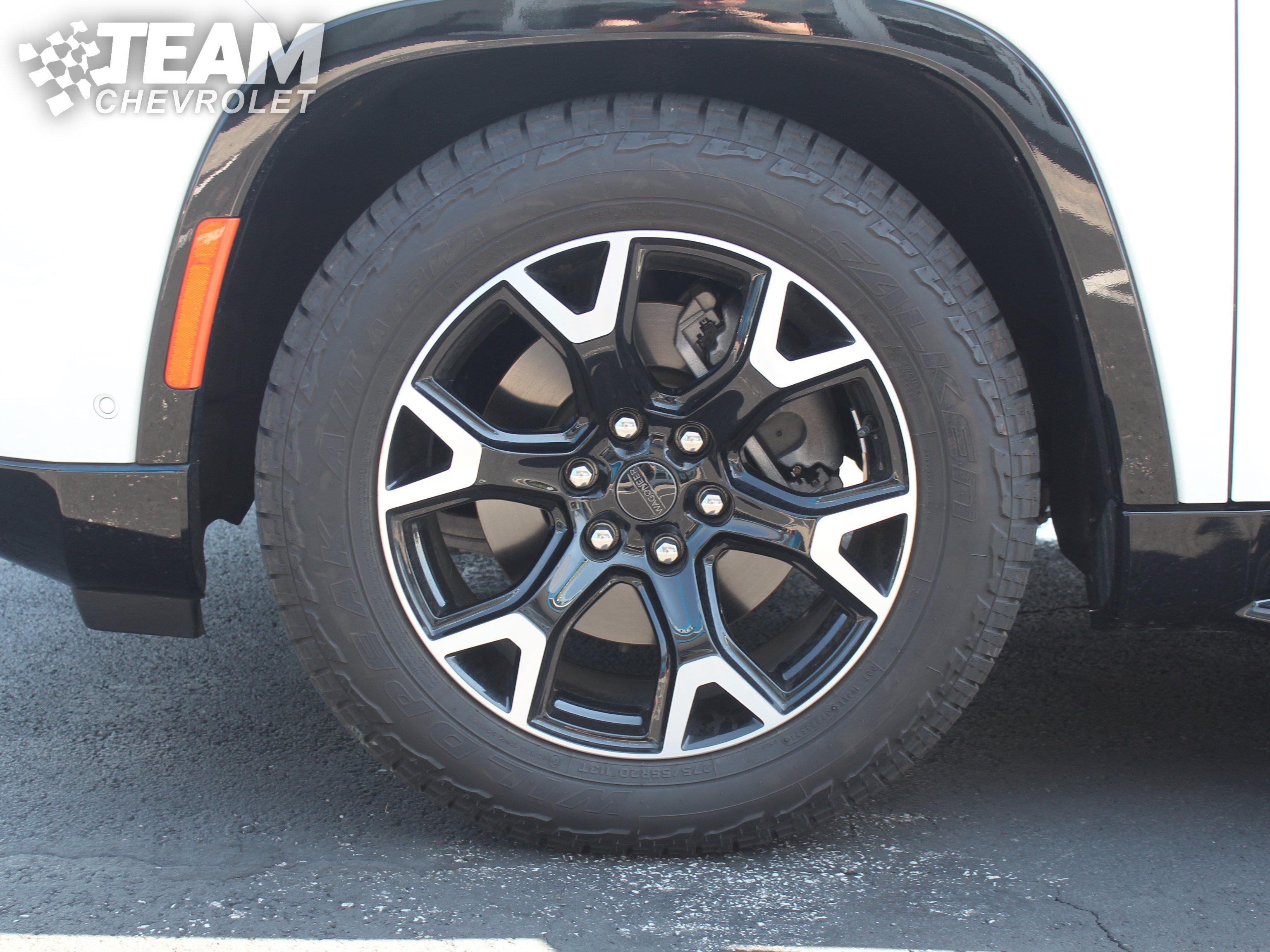 Used 2025 Jeep Wagoneer Series II AWD/4WD image 33