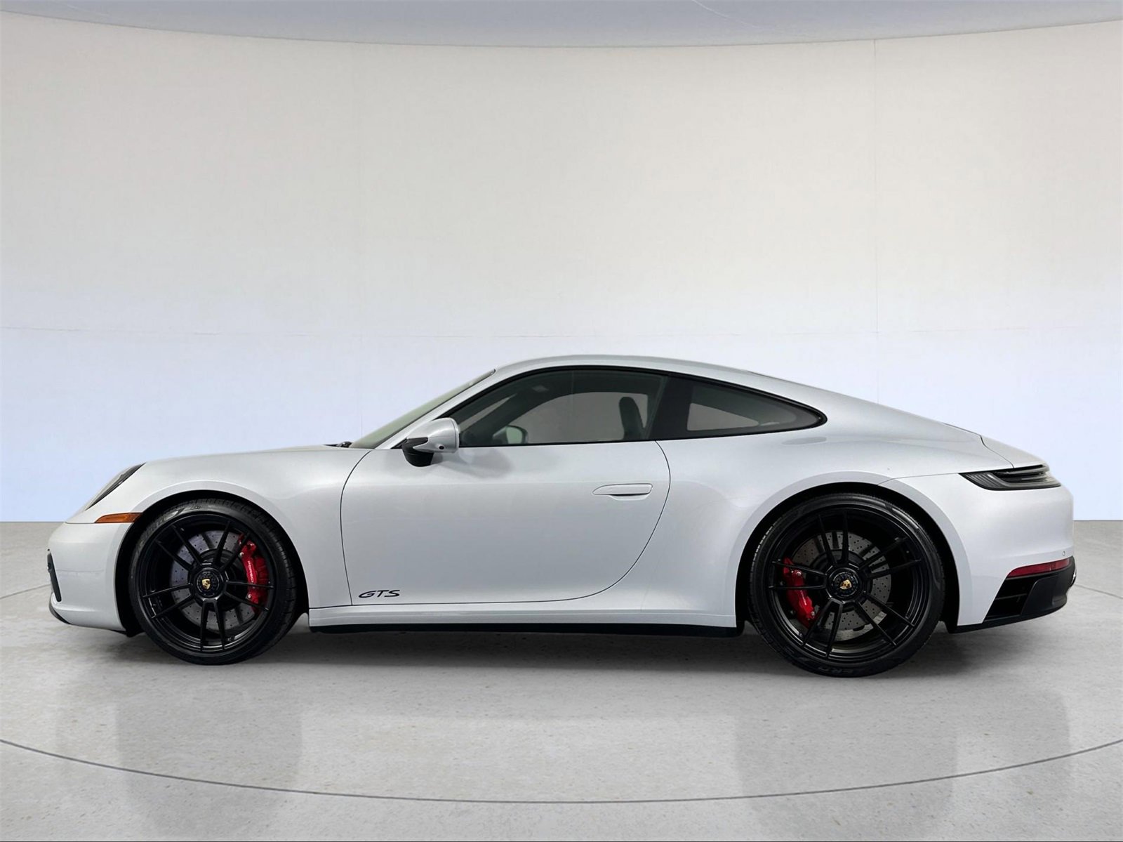 Used 2024 Porsche 911 Carrera 4 GTS image 2