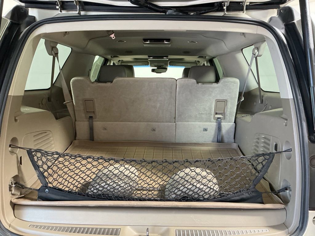 Used 2015 Chevrolet Suburban LT AWD/4WD image 8