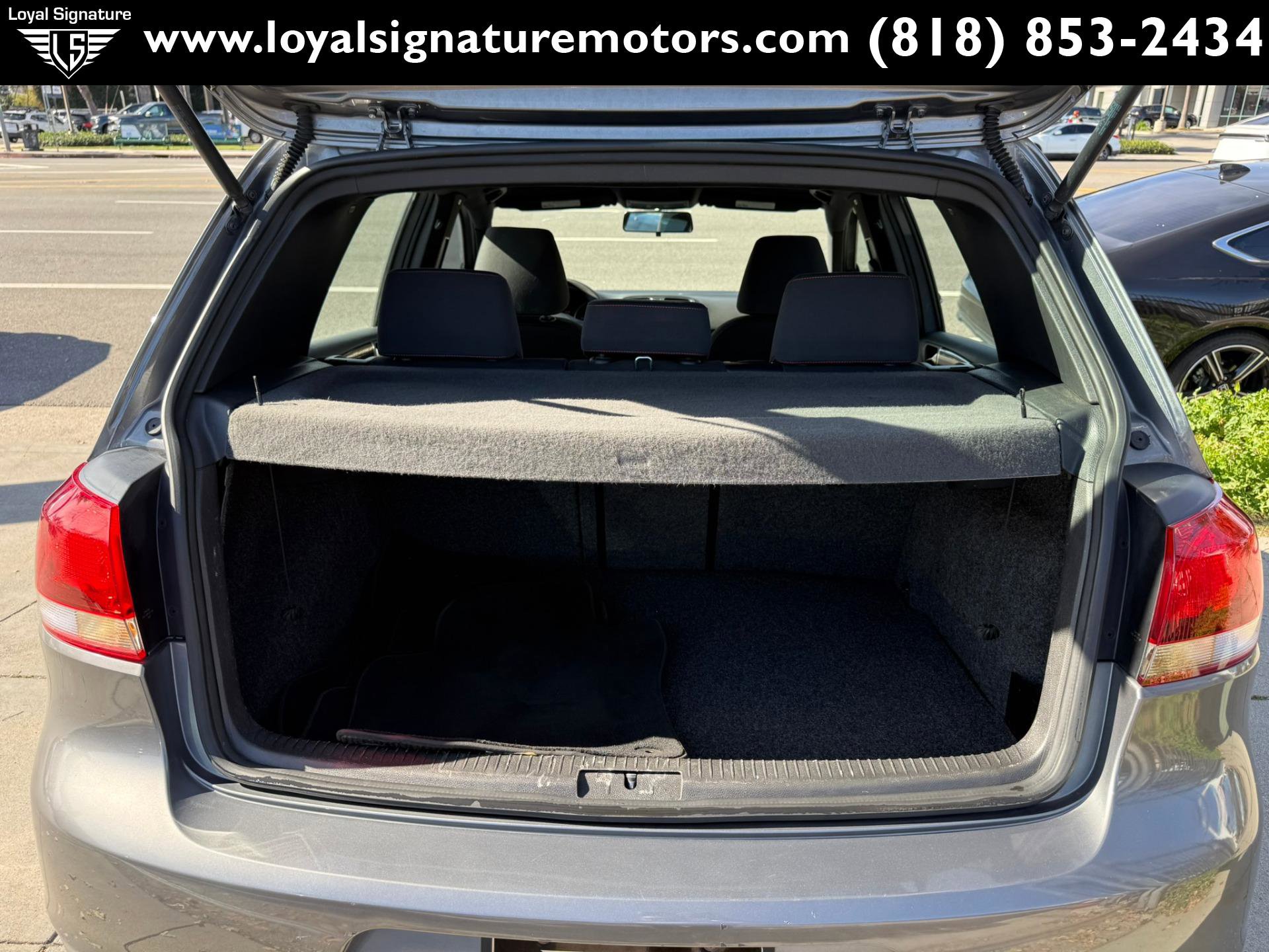 Used 2012 Volkswagen Golf 4-Door image 9