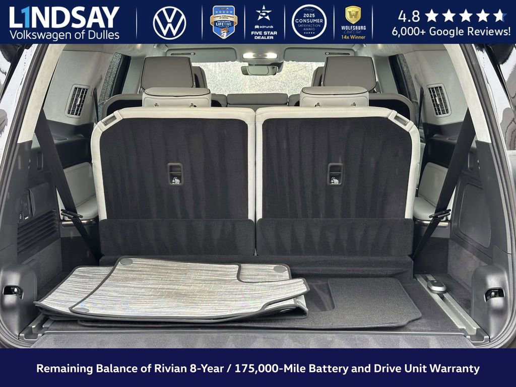 Used 2024 Rivian R1S Adventure image 17
