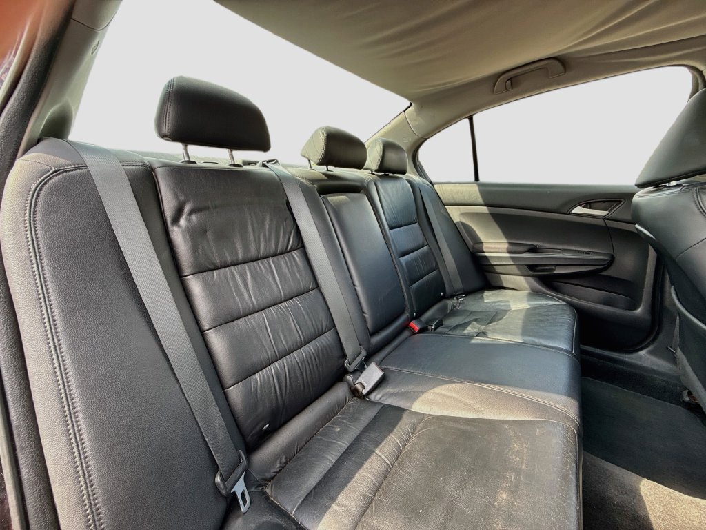 Used 2011 Honda Accord SE image 37