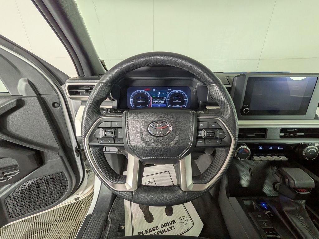 Used 2024 Toyota Tacoma TRD Off-Road image 18