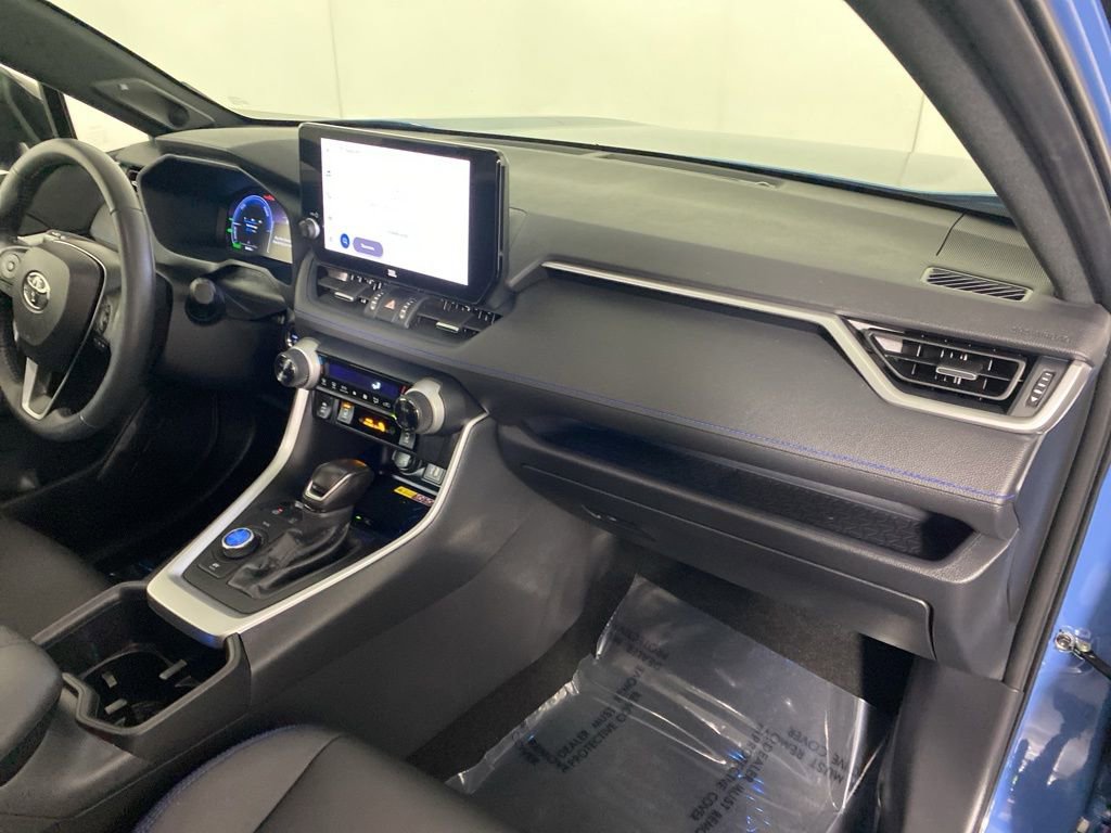 Used 2023 Toyota RAV4 XSE AWD/4WD image 32