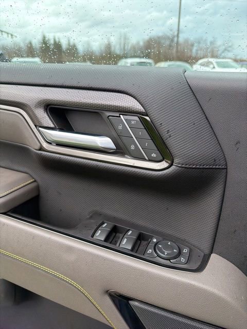 Used 2023 Chevrolet Silverado 1500 ZR2 w/ Technology Package image 12