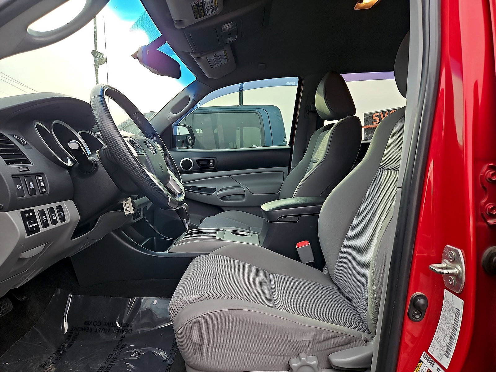 Used 2013 Toyota Tacoma 4x4 Double Cab w/ TRD Off-Road Pkg image 11