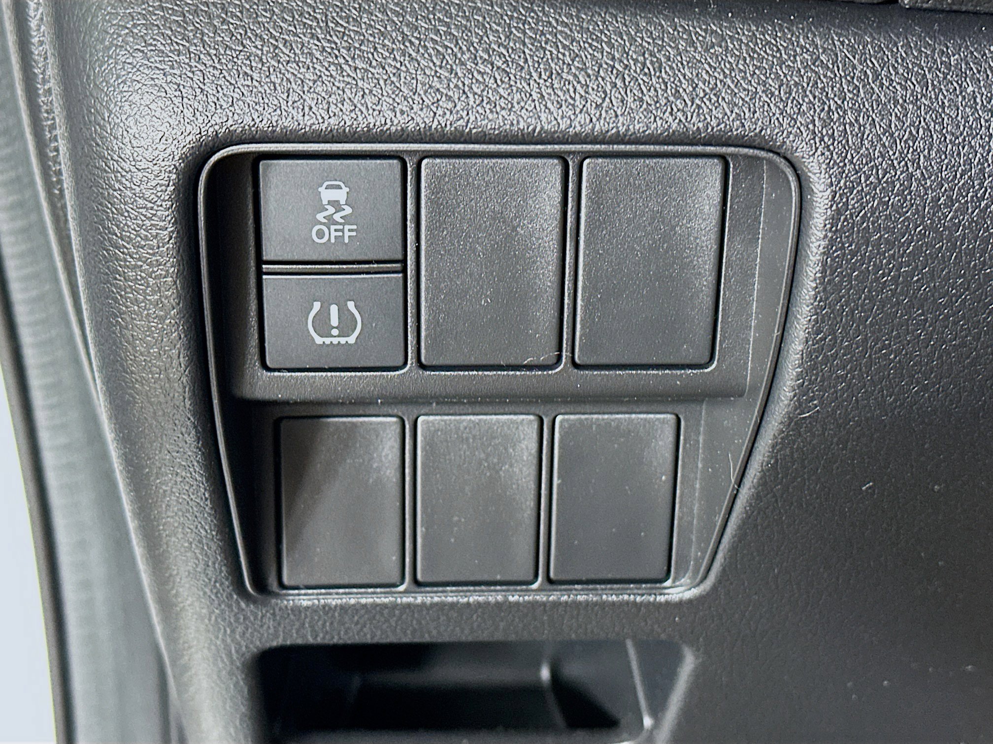 Used 2019 Honda CR-V LX image 17