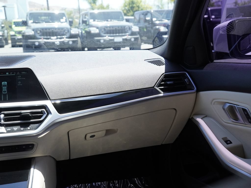 Used 2019 BMW 330i Sedan w/ Driving Assistance Package RWD image 34