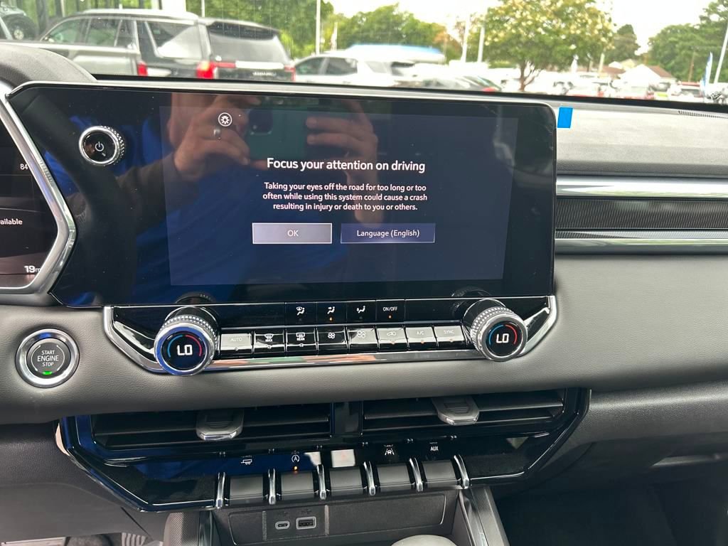 New 2026 GMC Canyon Elevation w/ Convenience Package image 18