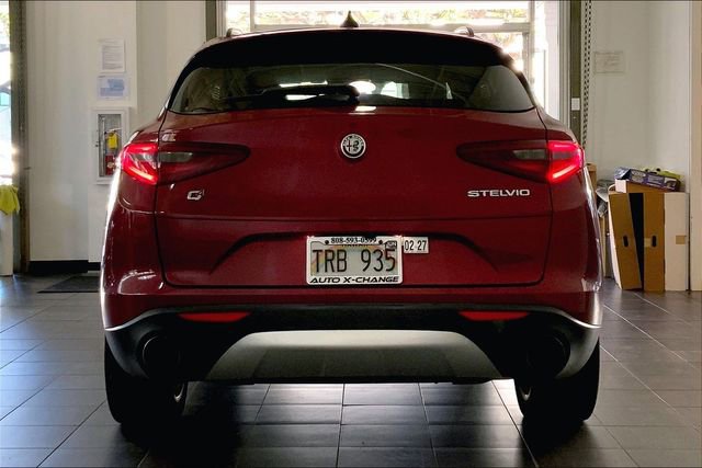 Used 2018 Alfa Romeo Stelvio Ti Sport AWD/4WD image 4