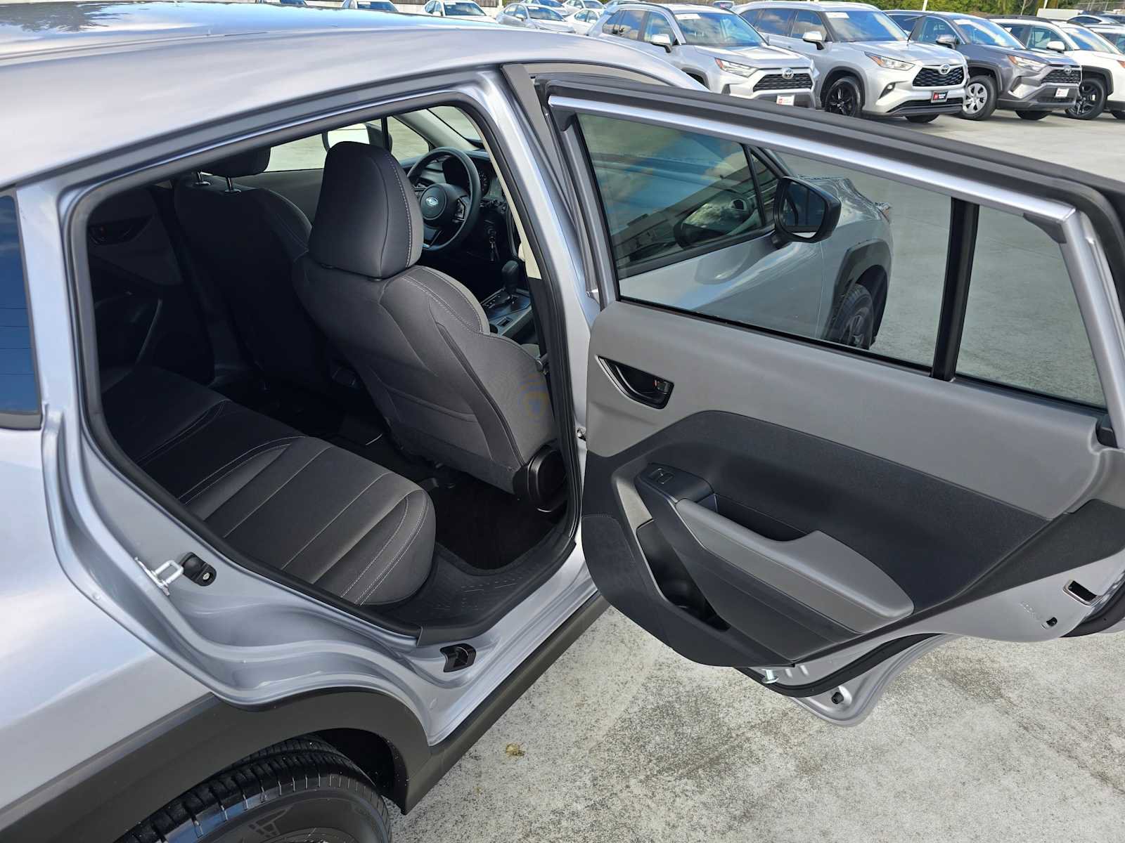 Used 2024 Subaru Crosstrek 2.0i image 12