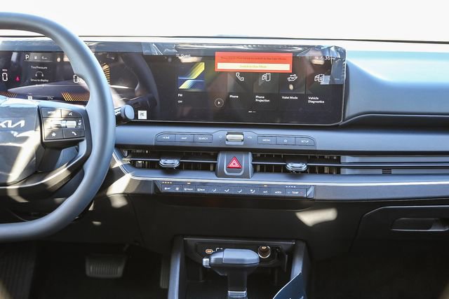 New 2026 Kia K4 FWD image 6