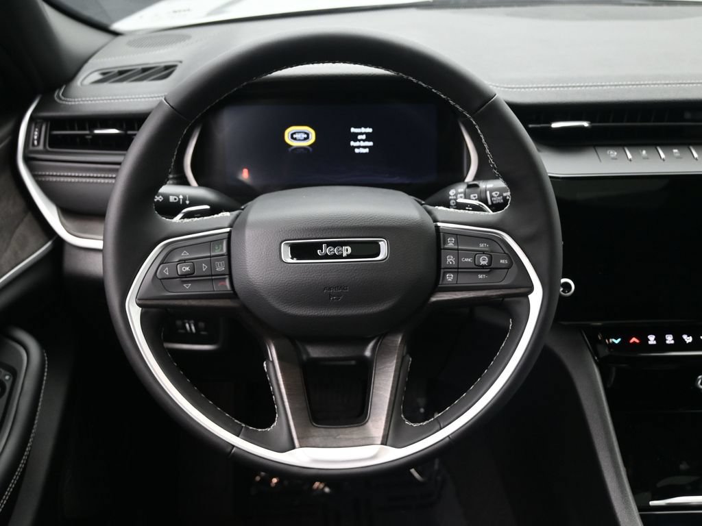New 2026 Jeep Grand Cherokee Altitude AWD/4WD image 21
