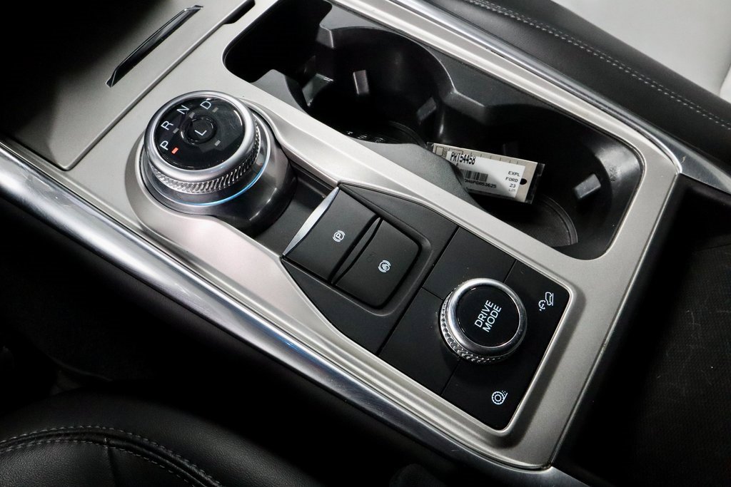 Certified 2023 Ford Explorer XLT w/ Equipment Group 202A image 35